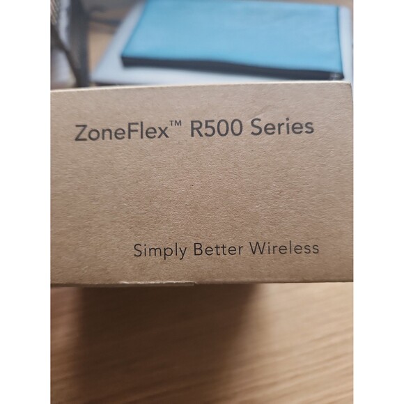 Ruckus Zoneflex R500 Dualband Wireless Access Point Wi-Fi Modem - Picture 4 of 10